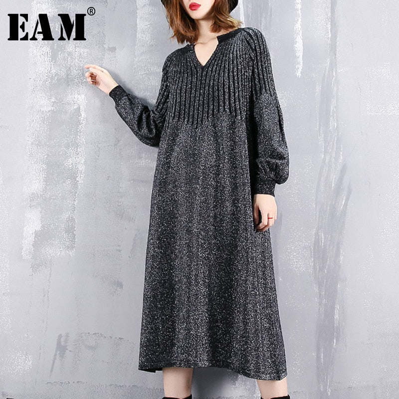 [EAM] 2019 New Spring  Winter V-collar Long Lantern Sleeve Back Lurex Striped Stitch Loose Brief Dress Women Fashion Tide JI625