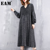 [EAM] 2019 New Spring  Winter V-collar Long Lantern Sleeve Back Lurex Striped Stitch Loose Brief Dress Women Fashion Tide JI625
